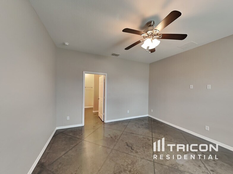 Building Photo - 2936 Whispering Trails Dr