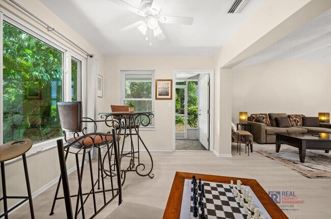 Building Photo - Charming 2BR/2BA Sarasota Retreat Near UTC - Annual Lease