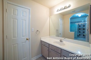 Building Photo - 1414 Mesa Creek