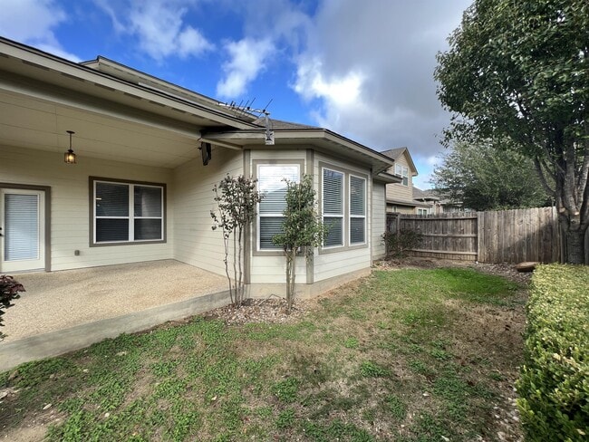 Building Photo - 25030 Buttermilk Ln