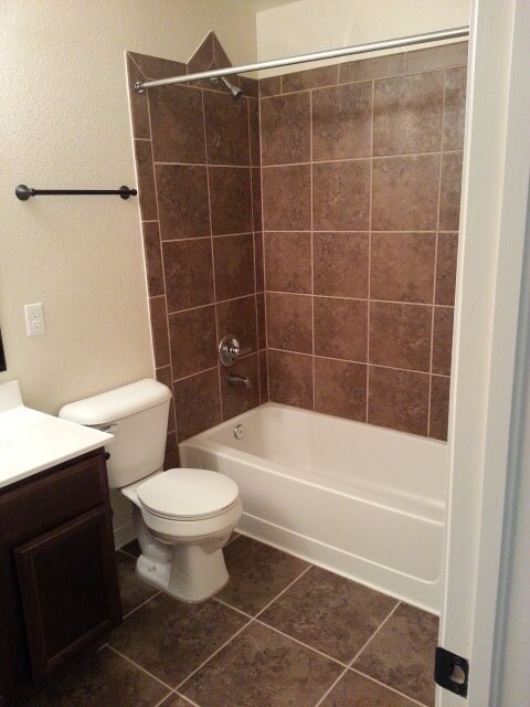 Building Photo - Sandstone Ranch Estates Refrig A/C 4 bed, 3 bath Home with Many Extras!