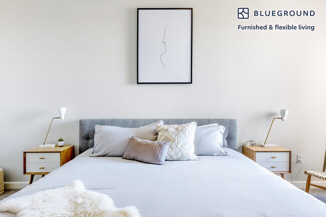 Building Photo - 1441 Central St