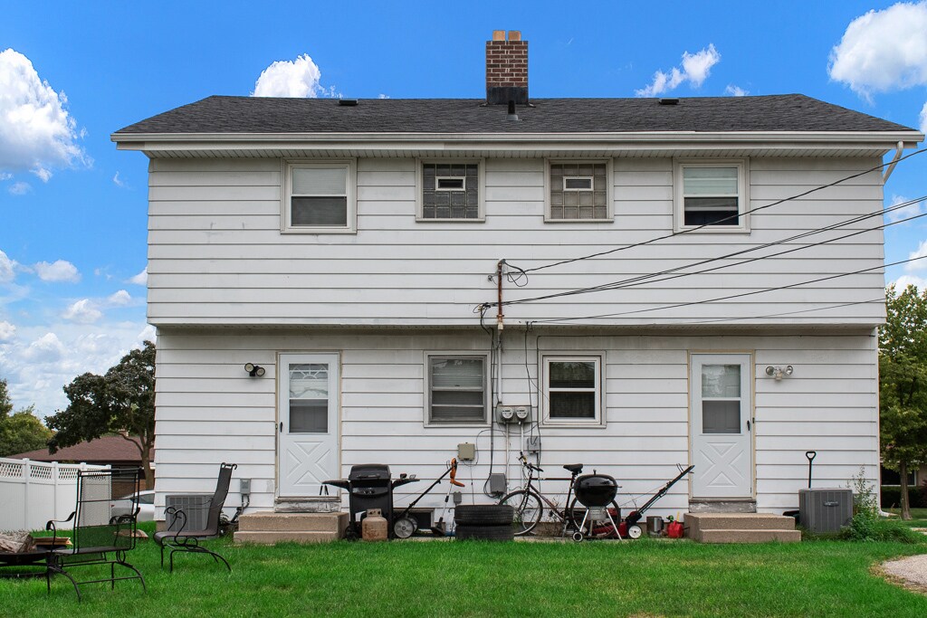 Building Photo - 3769 S 88th St