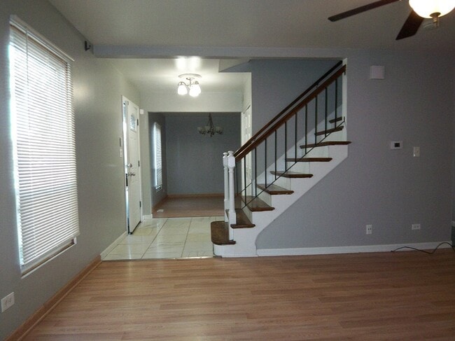 Building Photo - 2071 Danbury Pl