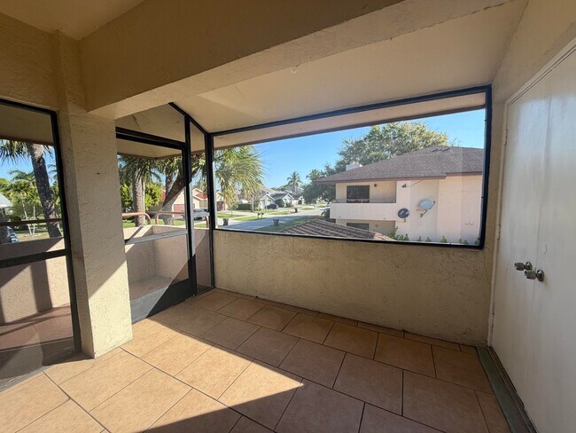 Building Photo - 12661 Westhampton Cir