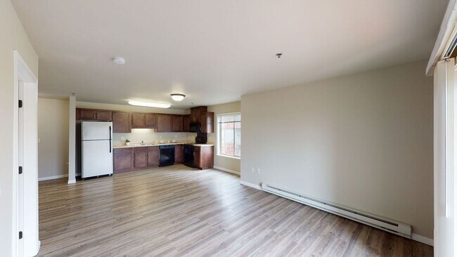 Building Photo - Renaissance Heights Apartment Homes