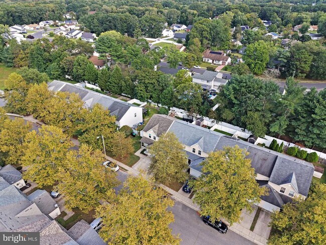 Building Photo - 48 High Meadows Dr