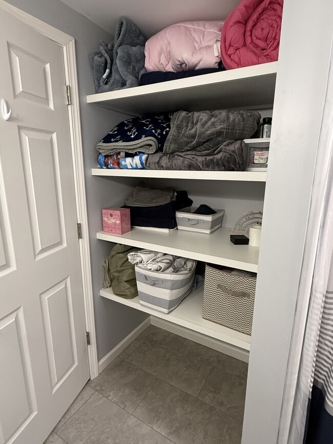 Building Photo - 166 Gwenedd Ln