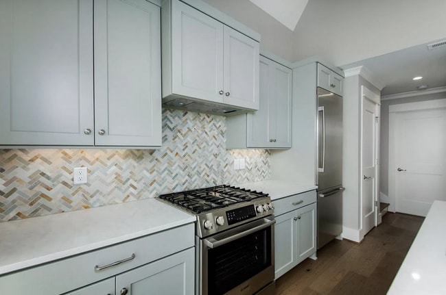 Building Photo - Greenville - 2Bd/2Ba, 995 SF