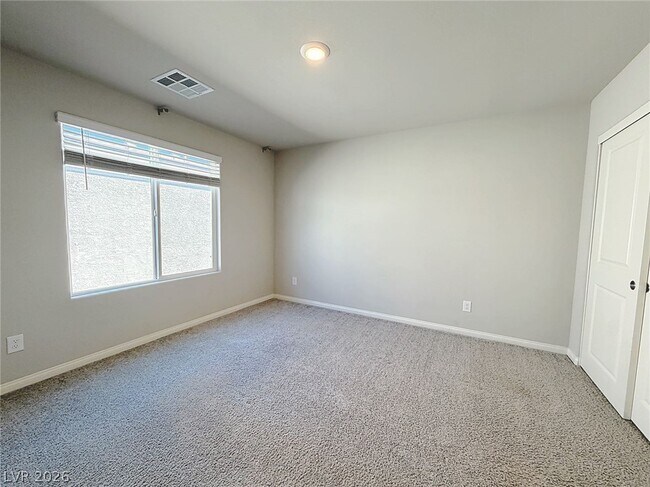 Building Photo - 7534 W Diablo Dr