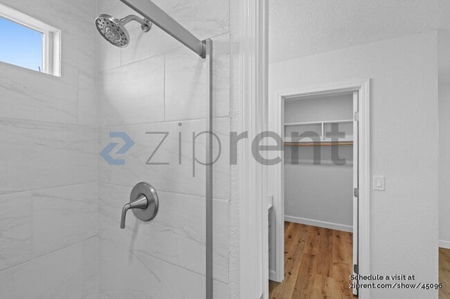 Building Photo - 1275 Sweetbrier Pl