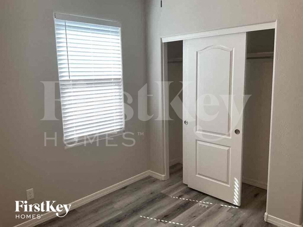 Building Photo - 13311 E Tumbleweed Ln