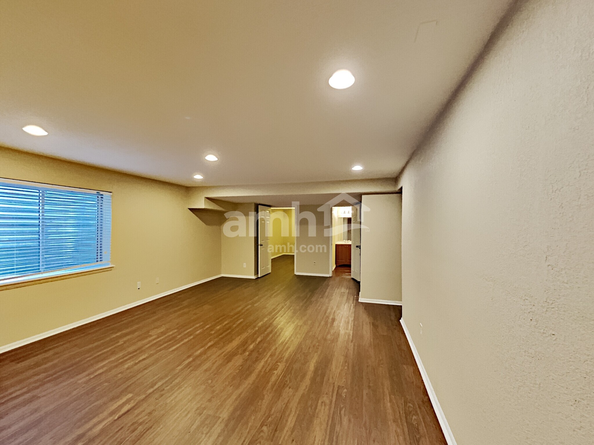 Building Photo - 394 Tumbleweed Dr