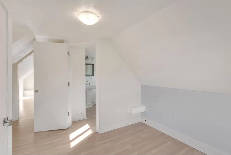 Building Photo - 5815 Ellsworth Ave