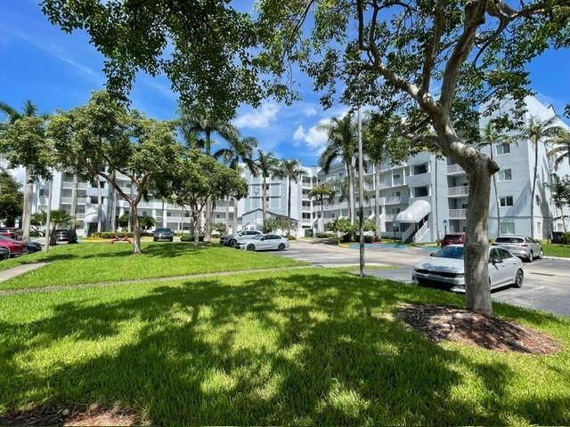 Building Photo - 10700 NW 66th St