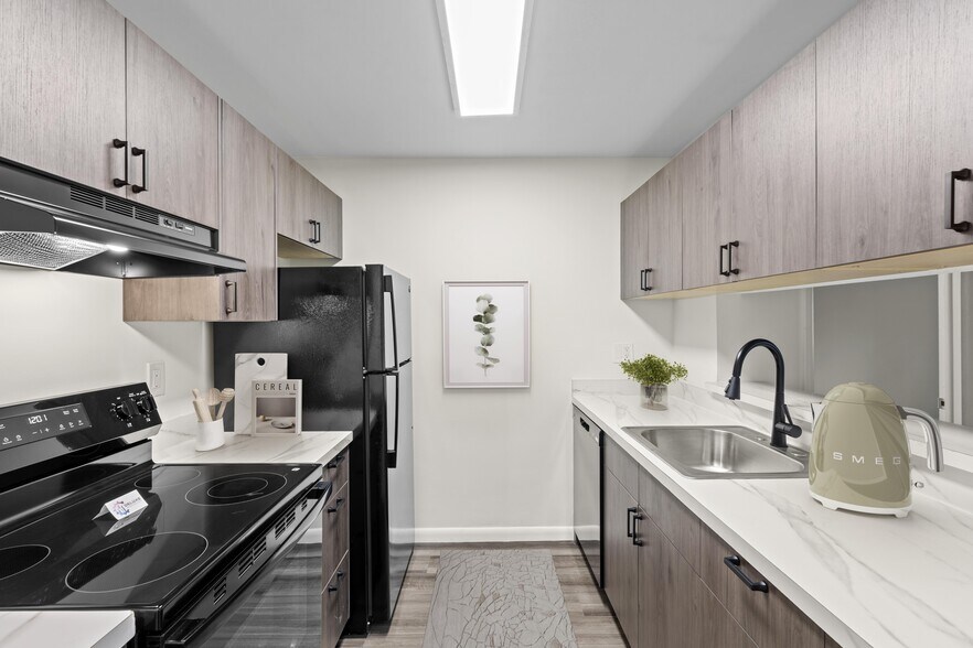 Building Photo - The Northway at Clifton Park