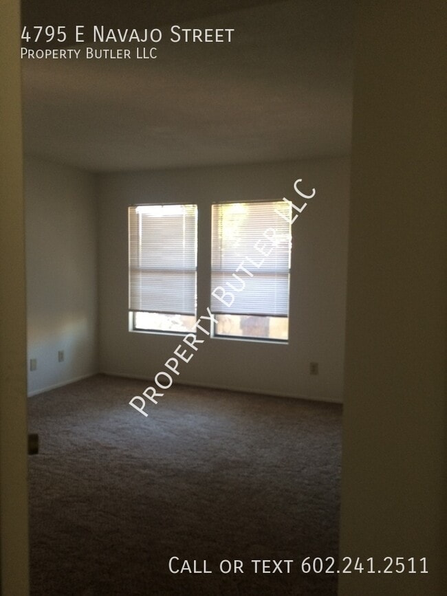 Building Photo - 4795 E Navajo St