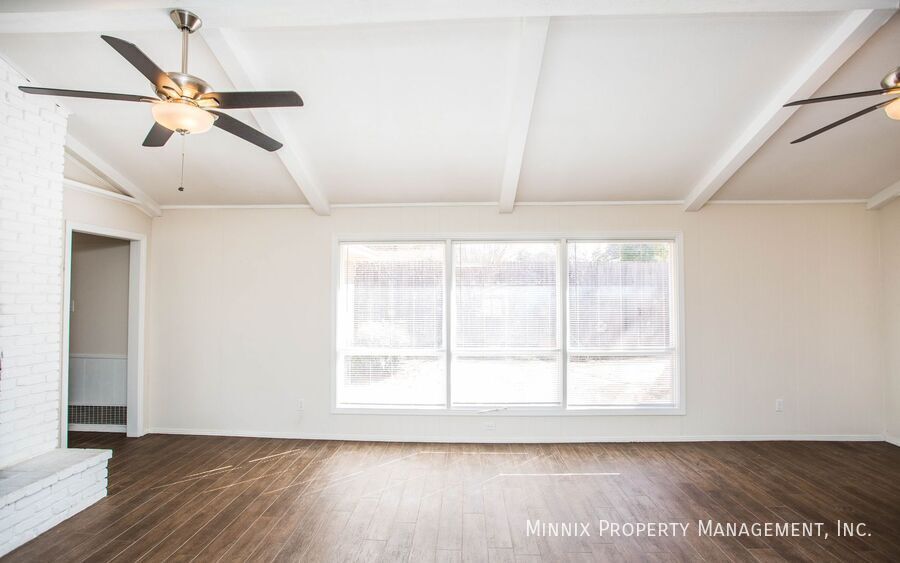 Building Photo - 6309 Nashville Dr