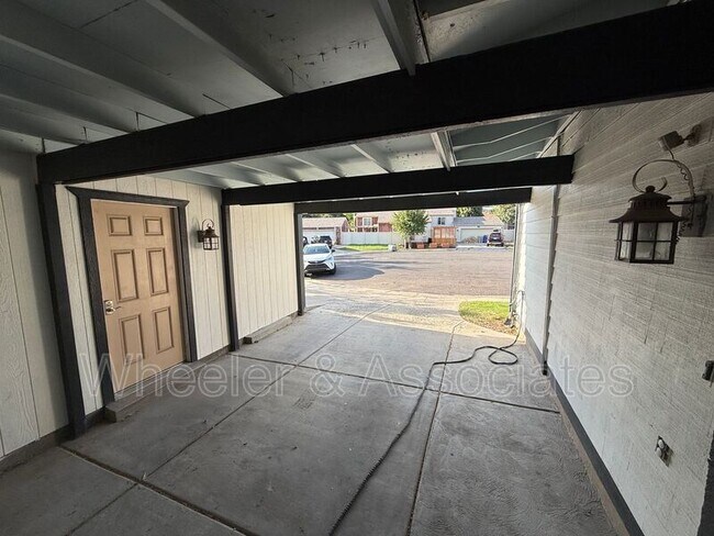 Building Photo - 1781 E 5725 S