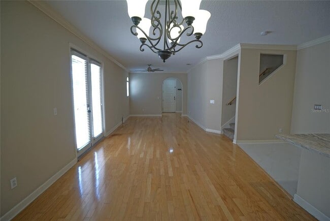 Building Photo - 111 S Melville Ave