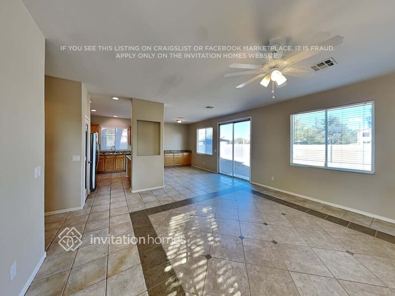 Building Photo - 9496 Santa Fe Rose St