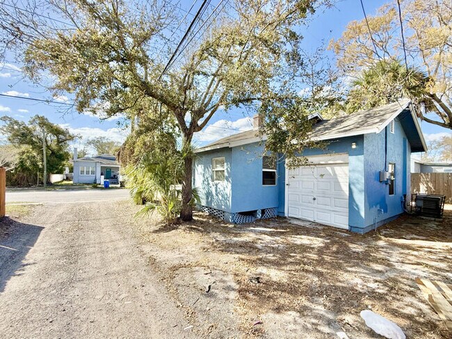 Building Photo - 1914 31st St S