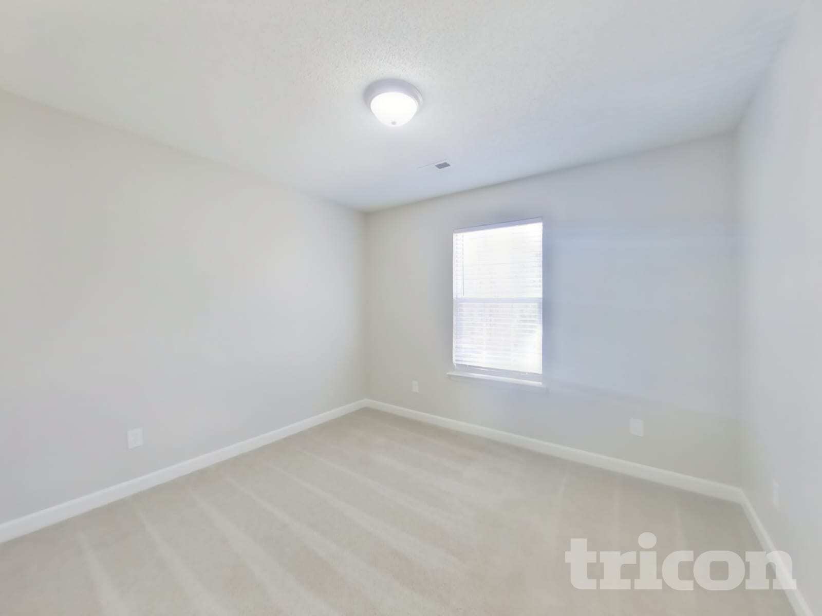 Building Photo - 3933 Far West Dr