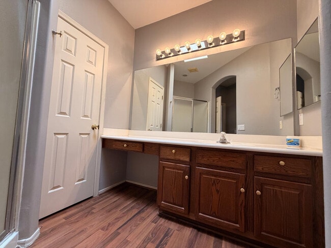 Building Photo - 6348 W Pontiac Dr