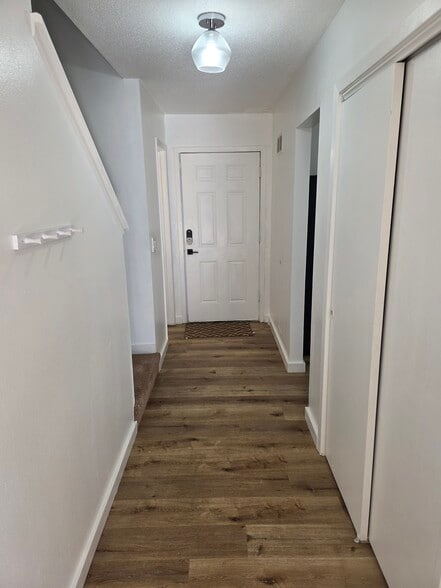 Building Photo - 11260 College Ave