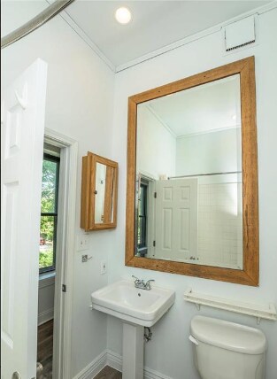 Building Photo - 1703 Carroll St