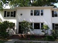 Building Photo - 1530 W Little Creek Rd