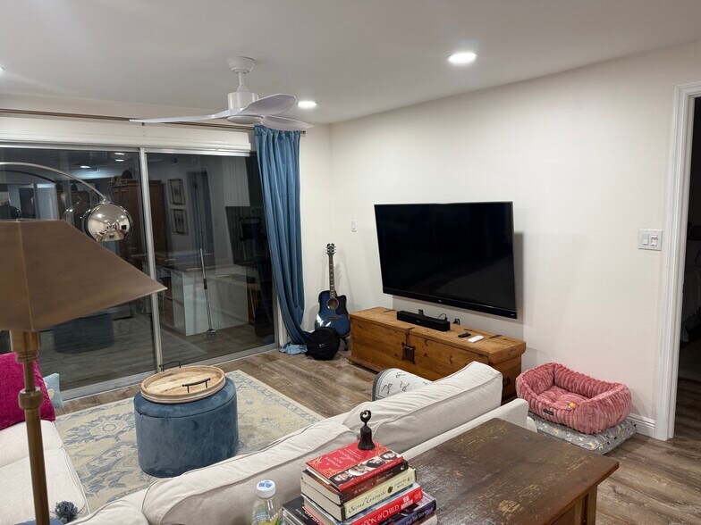 Building Photo - 90 S Highland Ave