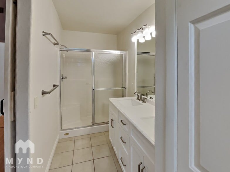 Building Photo - 5429 Sweet Shade St