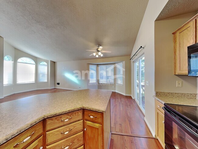 Building Photo - 3595 S Feulner Dr