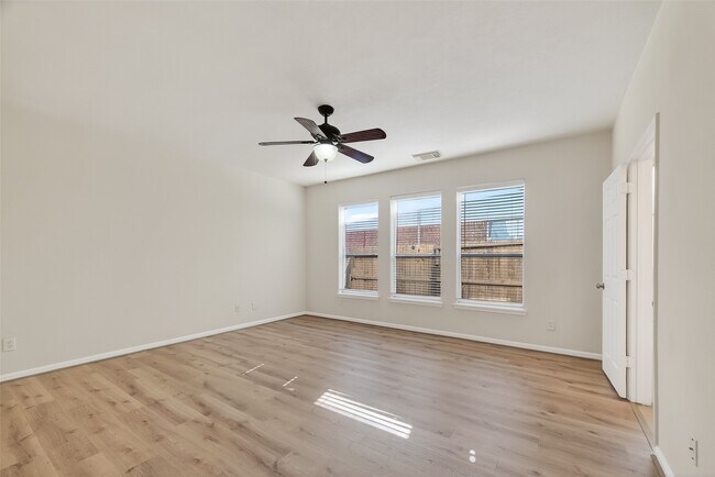 Building Photo - 2708 Calico Creek Ln