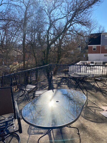 Building Photo - 5626 Leumas Rd