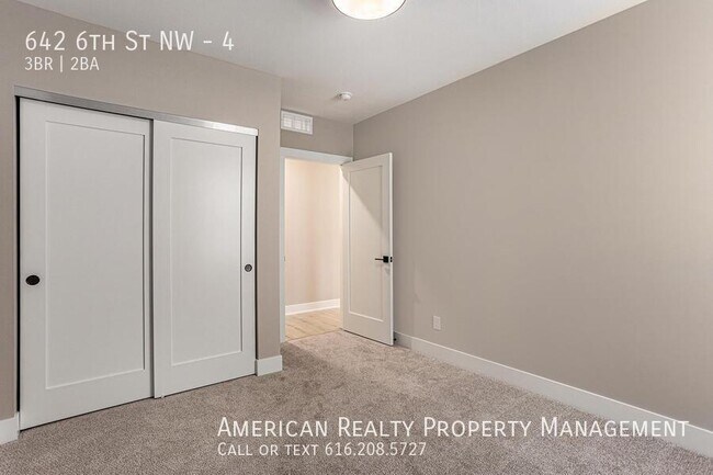 Building Photo - 642 6th St NW