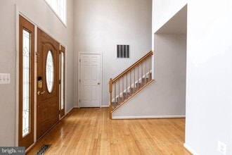 Building Photo - 19 Blue Spruce Cir