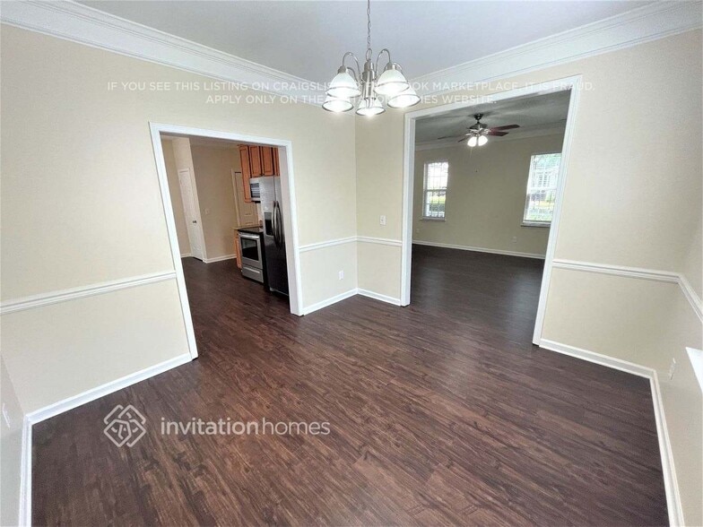 Building Photo - 9938 Willow Leaf Ln