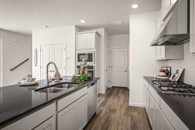 Building Photo - 6396 Laud Pt
