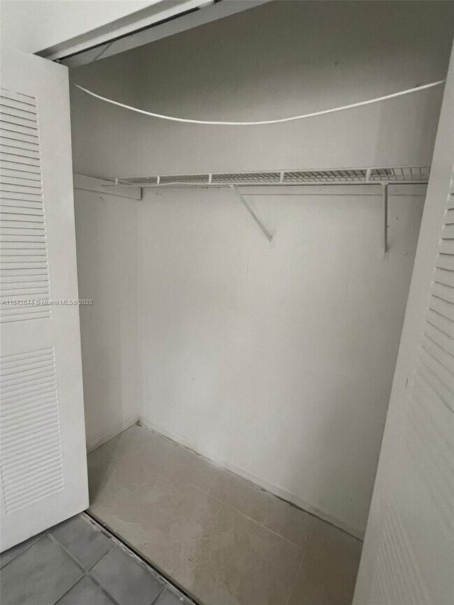 Building Photo - 15022 SW 80th Terrace