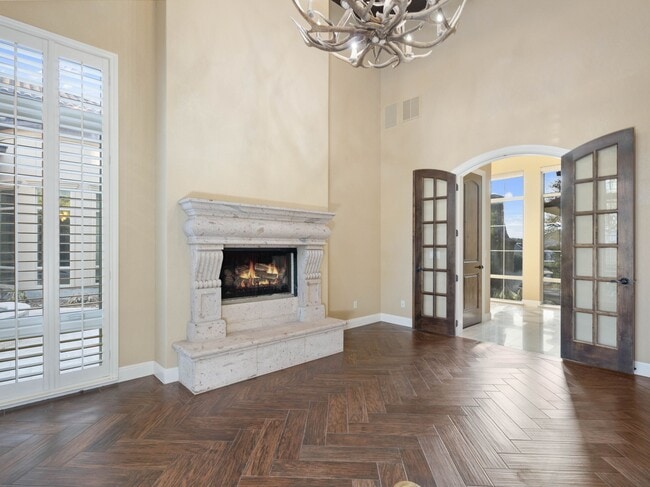 Building Photo - 202 Wellesley Loop