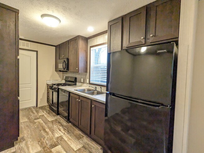 Building Photo - 130 Texas