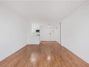 Building Photo - 185 Hall St