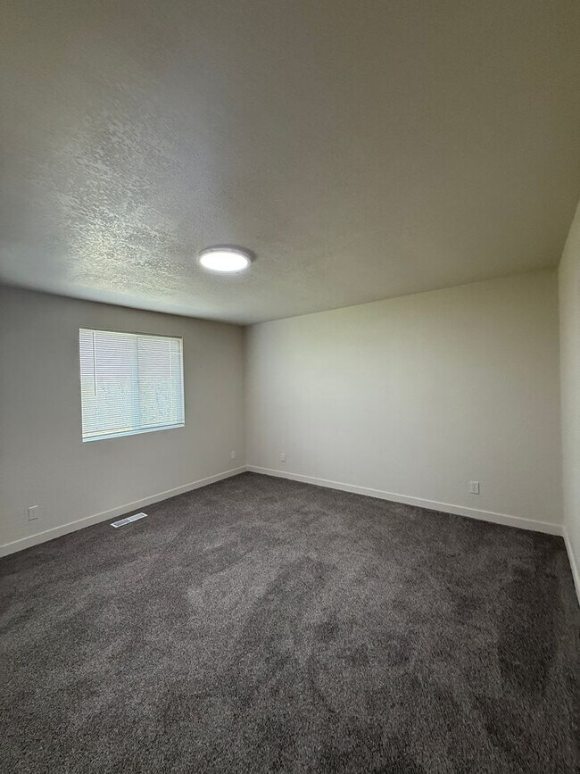 Building Photo - 371816
