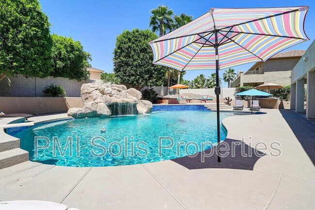 Building Photo - 13412 W Annika Dr