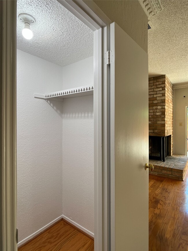 Building Photo - 3737 Wakeforest St