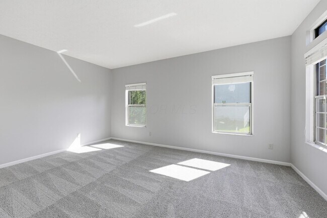 Building Photo - 6498 Ringsend Ct
