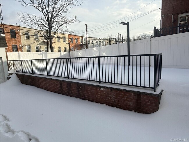 Building Photo - 48-23 44th St