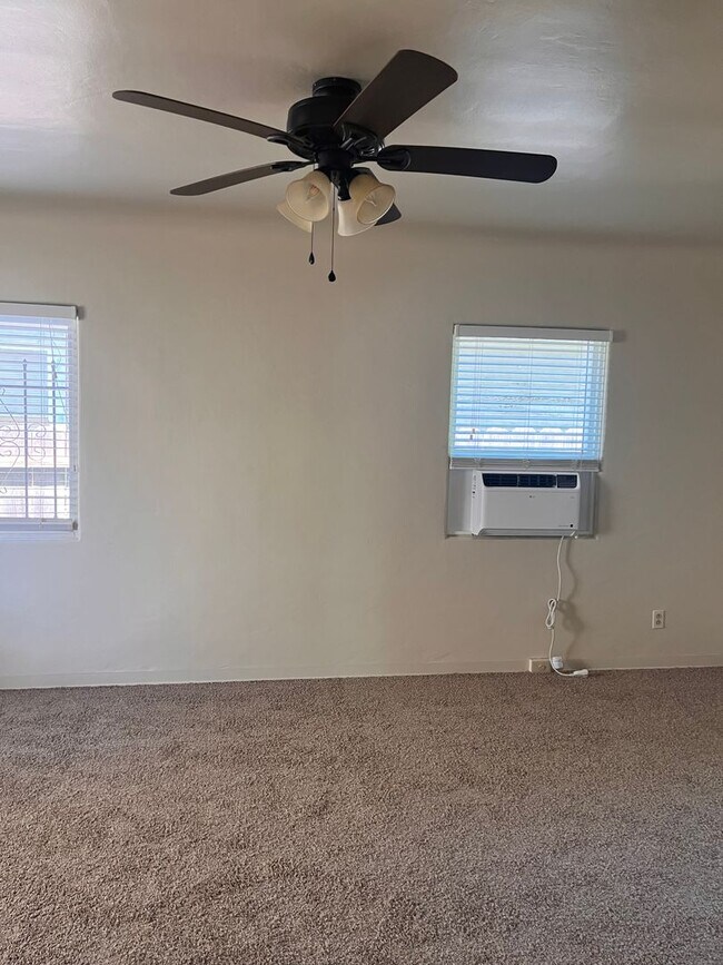 Building Photo - Available Now!! Delightful 1 bedroom, 1 ba...